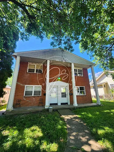 1719 W Bancroft St #D Photo 1