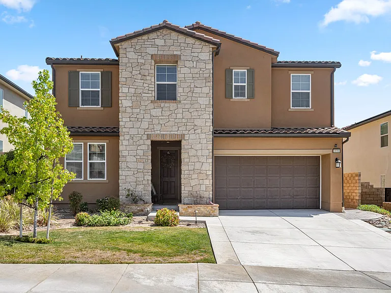 18980 Lauren Ln — Photo 8