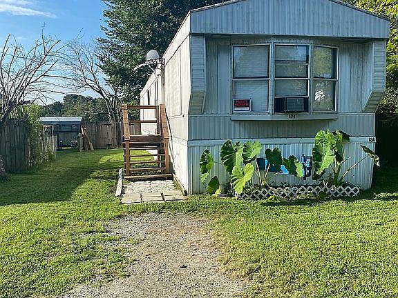2nd image of 214 Wythe Creek Rd Trailer 134