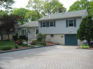 61 Hemlock Rd, Little Falls, NJ 07424
