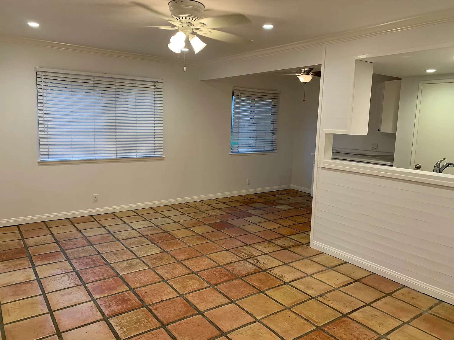 2 bed, 1.0 bath, 840 sqft, $3,300 — Photo 3