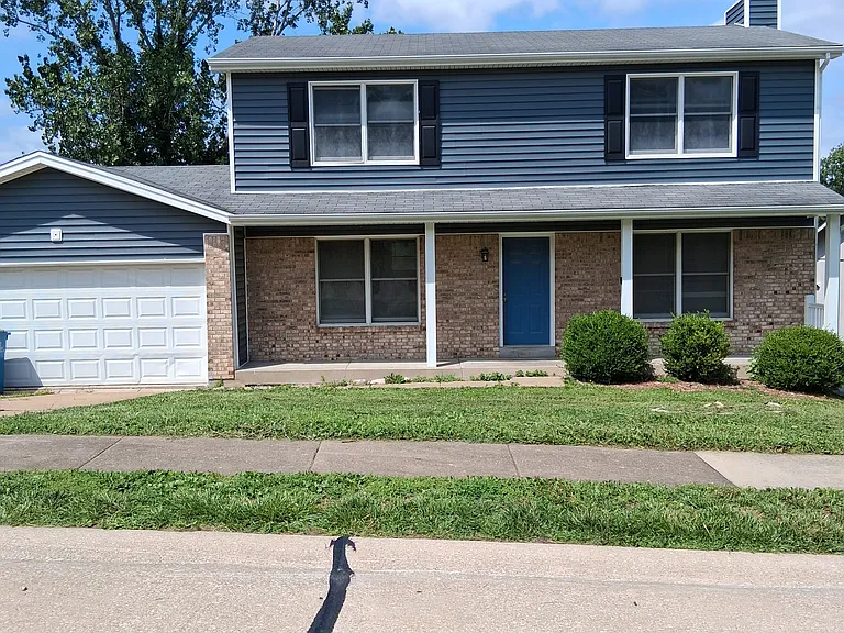 Front view of home