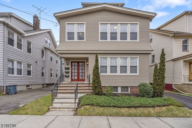 1st image of 36 Boyden Pkwy #2