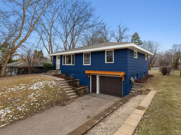 1517 Aquila Ave N, Golden Valley, MN 55427