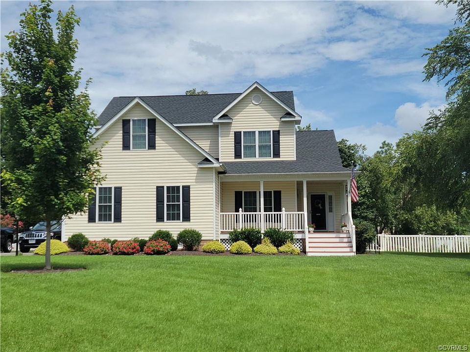1st image of 318 Enon Oaks Ln