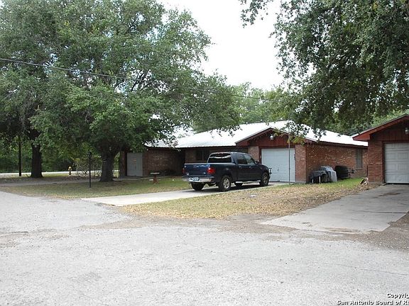 3rd image of 2210 Jones Rd.