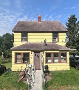 6 Baker Rd, Caspian, MI, 49915