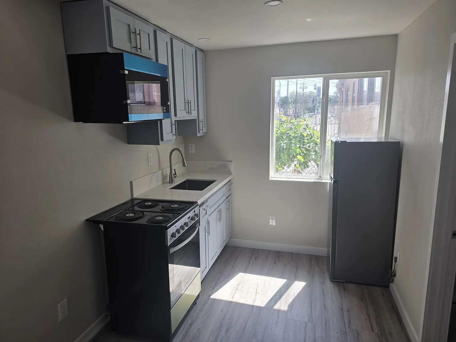 Studio, 183 sqft, $1,195 — Photo 4