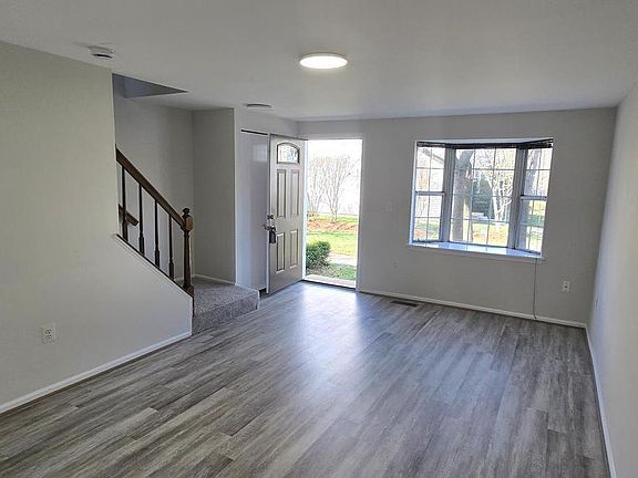 5th image of 15 Asbury Way