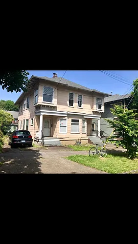 921 SE 27th Ave Photo 1