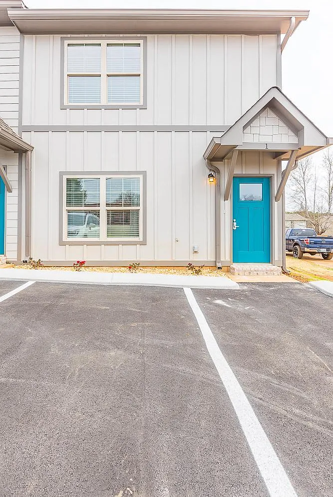 2 bed, 1250 sqft, $1,500 — Photo 4