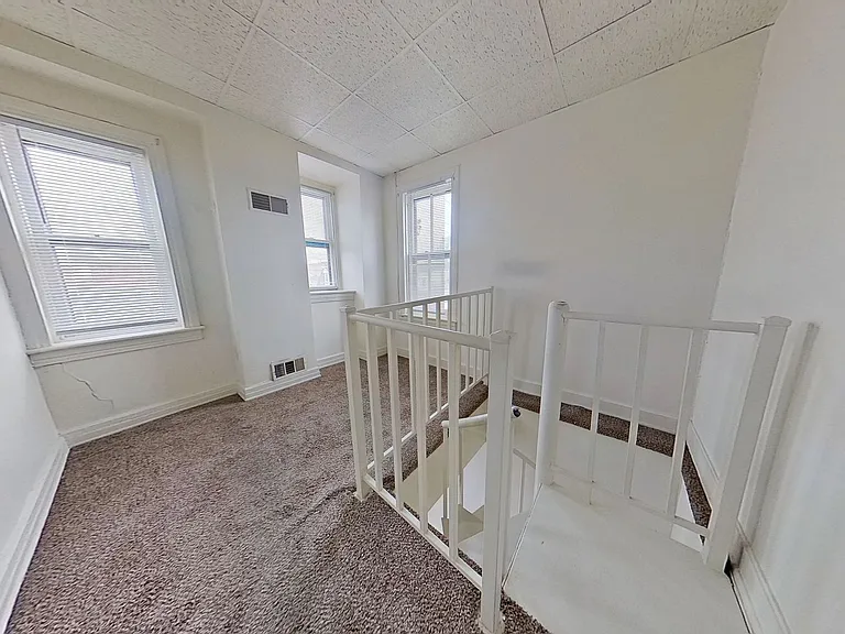 202 E King St #1 — Photo 6