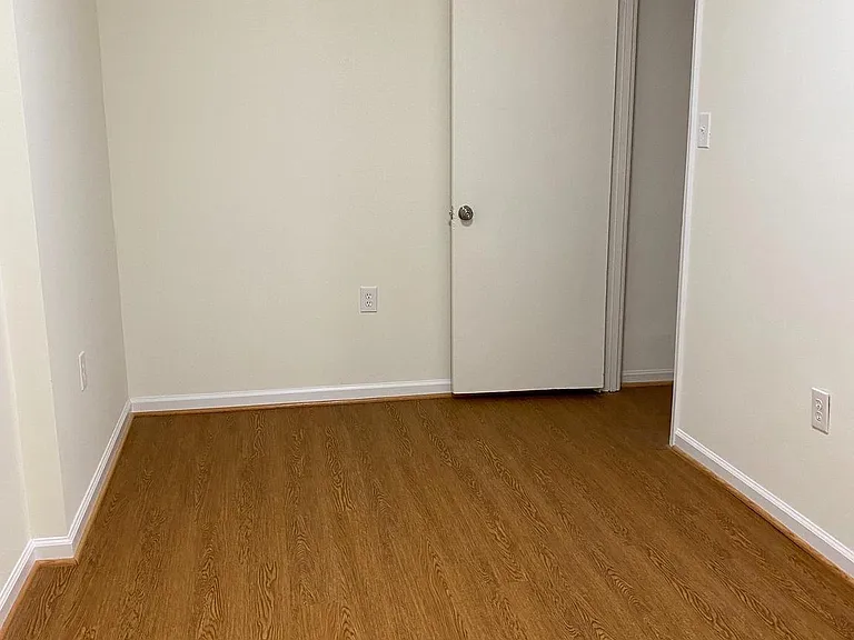 6802 Dina Leigh Ct — Photo 44