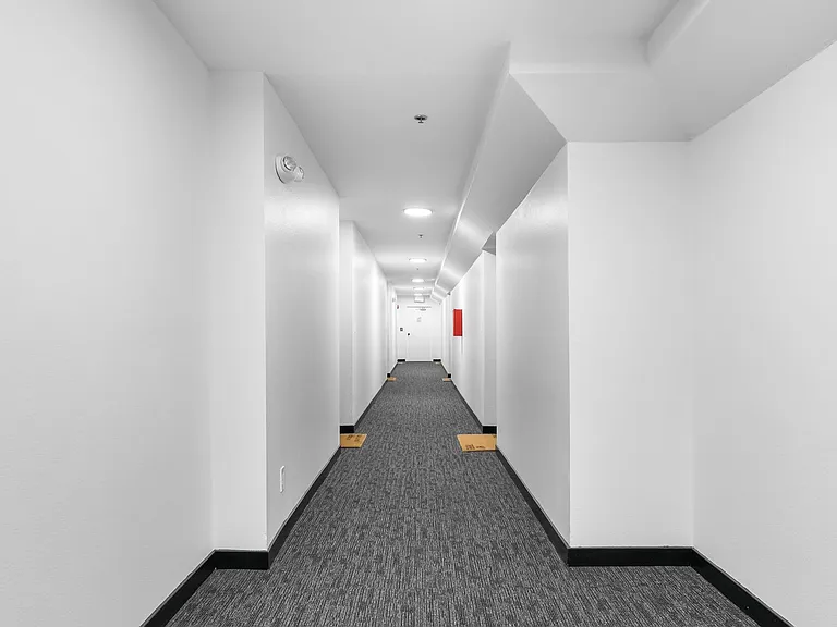 1400 Venice Blvd.- Modern Living in the Heart of Venice Renovated 2 Bedroom Units — Photo 17
