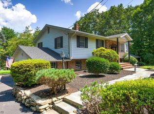 14 Morsetown Rd, West Milford, NJ 07480