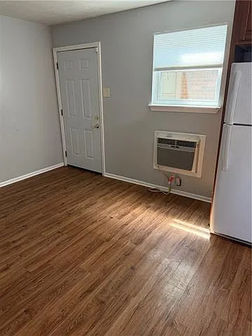 1 bed, 1.0 bath, 415 sqft, $850 — Photo 3