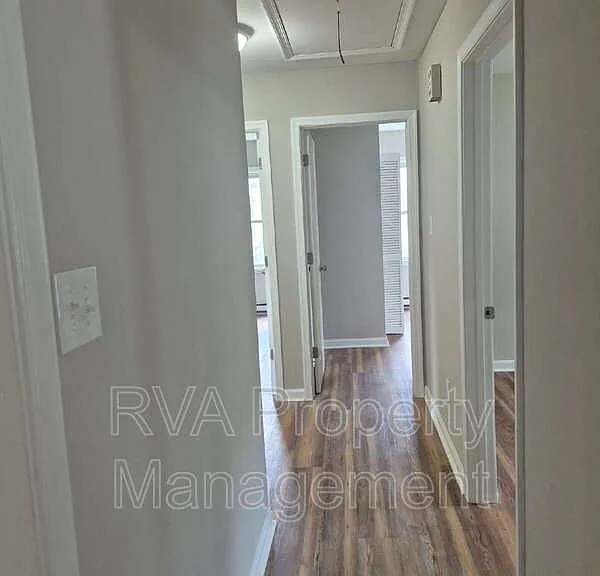 507 S 18th Ave — Photo 5
