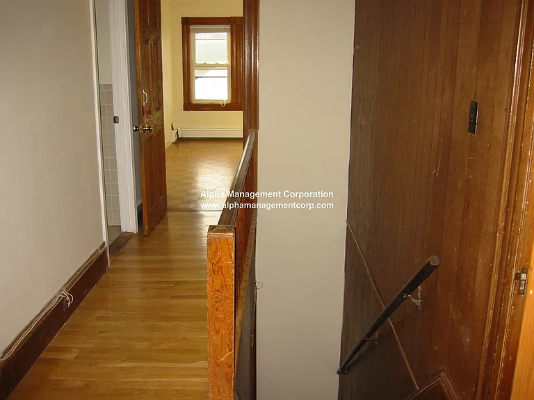 Eric Rd — Photo 5