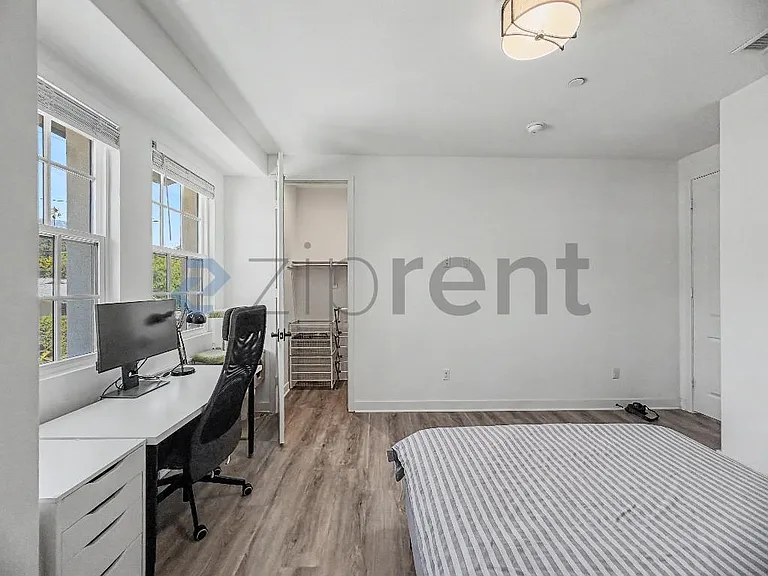 1676 3rd St — Photo 28