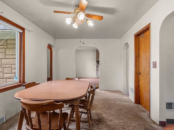 5th image of 5067 Glendale Ave