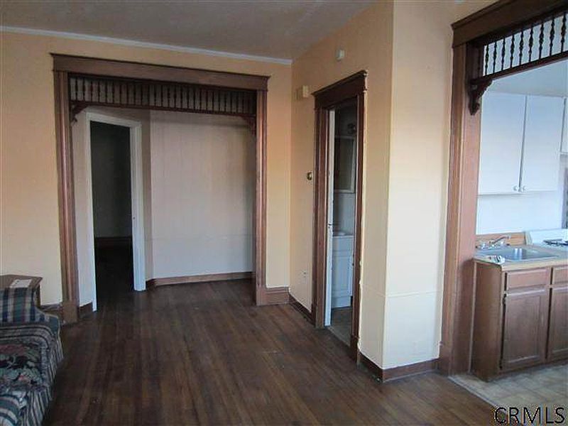 5th image of 185 QUAIL Street