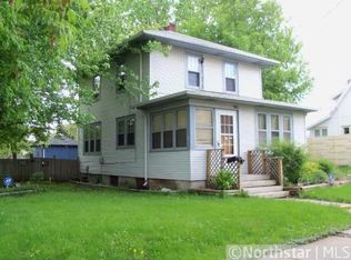 1090 Wakefield Ave, Saint Paul, MN 55106