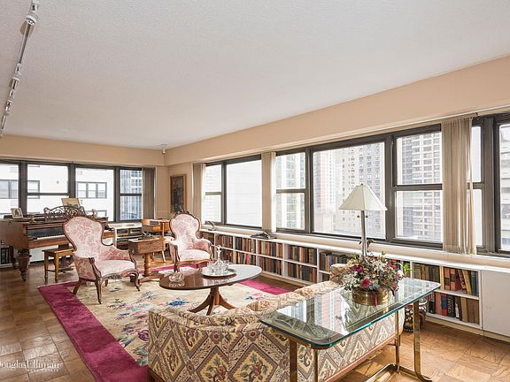 4th image of 560 3rd Ave #8E