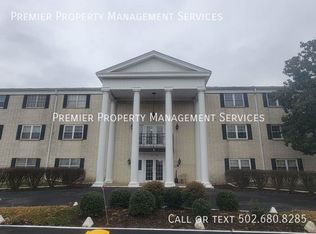 202 El Conquistador Pl, Louisville, KY 40220