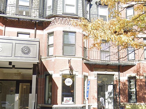 227 Newbury St. Boston - Back Bay Building Photo 4