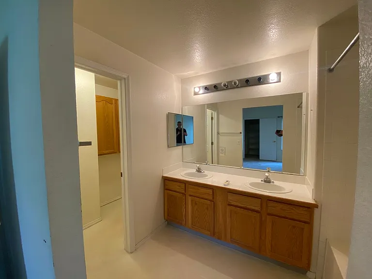 3890 Strawberry Field Grv #G — Photo 11