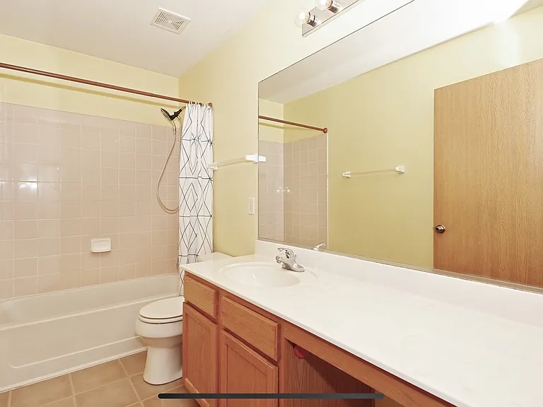 681 Zachary Dr — Photo 6