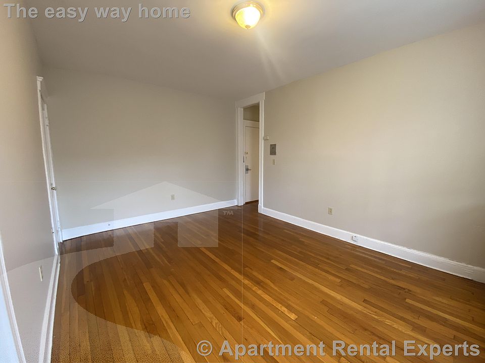 1st image of 10 Agassiz St #15