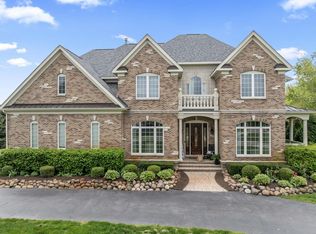 6209 Whiteoak Dr, McHenry, IL 60050