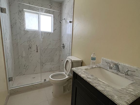 5th image of 4101 SW 20th St APT C