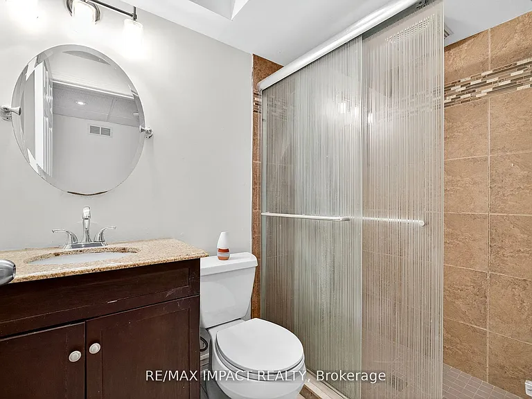 1384 W Rennie St — Photo 21