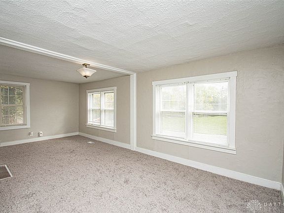 2nd image of 102 N Elm St