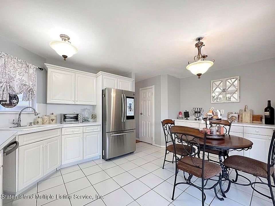 211 Alter Ave, Staten Island, NY 10305 Zillow