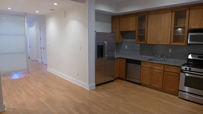 Rented by Garfield Realty  | media 27
