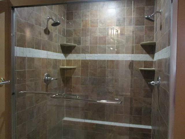 1015 Salford Pl — Photo 19