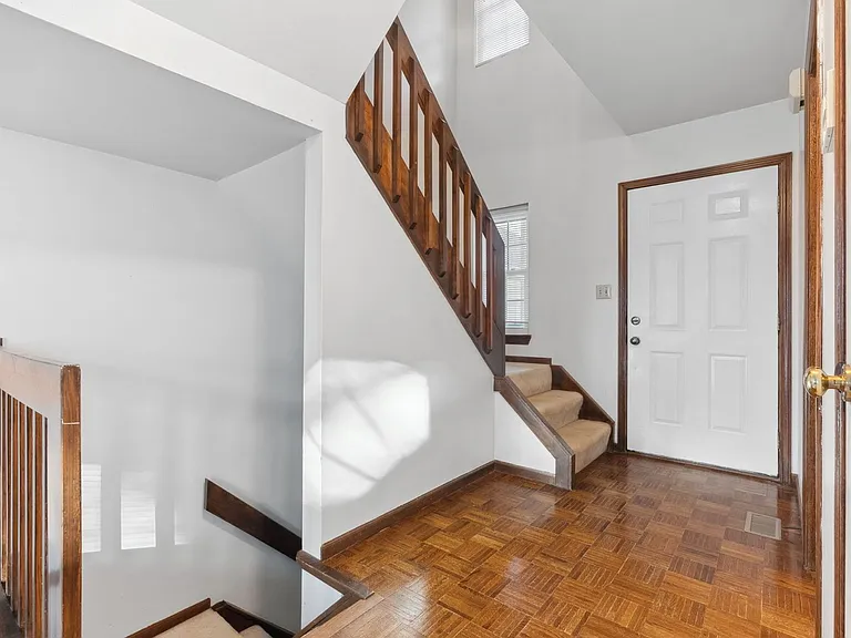 12110 Autumn Lakes Dr — Photo 4