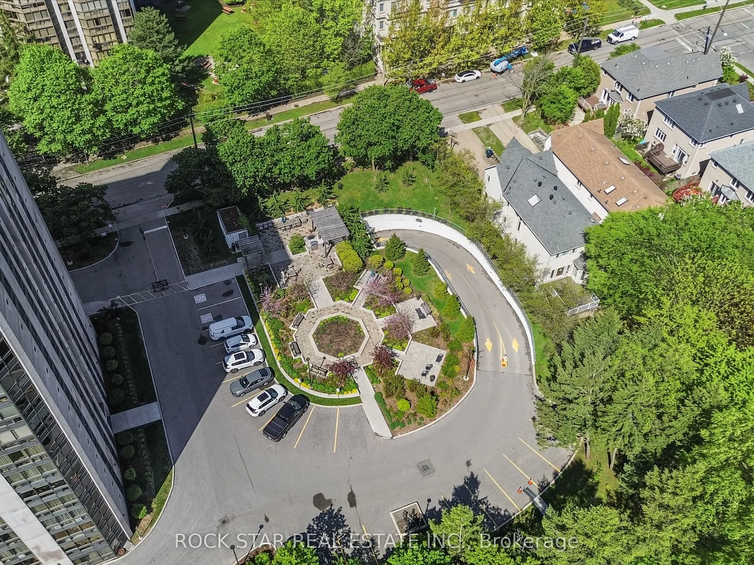 2 bed, $3,000 — Photo 2