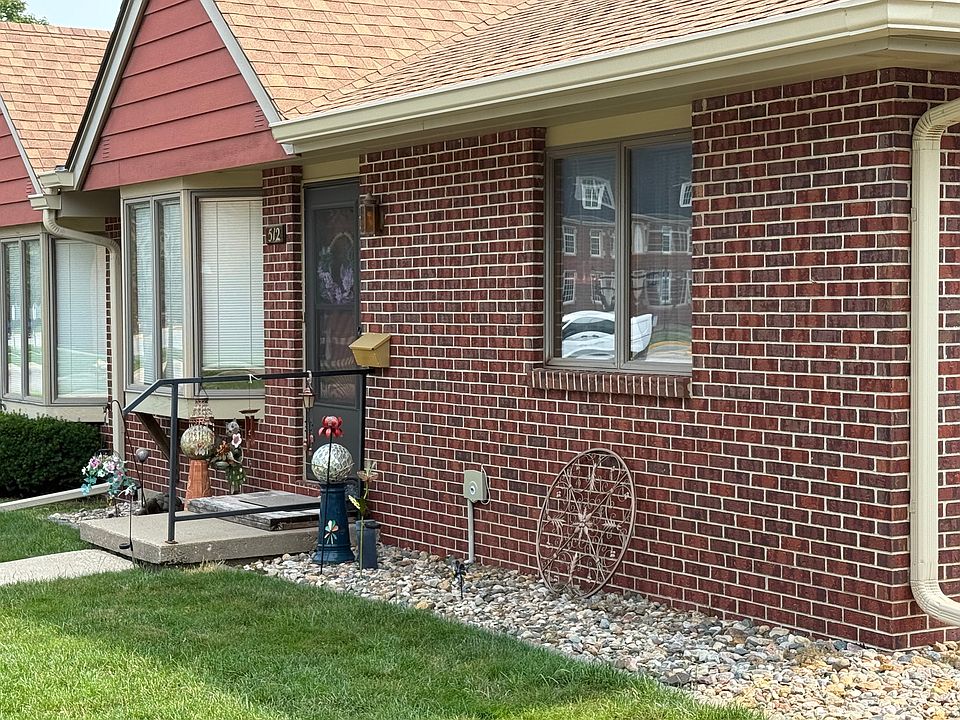 2nd image of 512 N Buxton St
