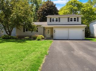 204 Donlin Dr, Liverpool, NY 13088