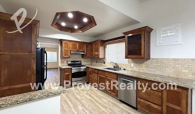 13675 Ruby Cir — Photo 9