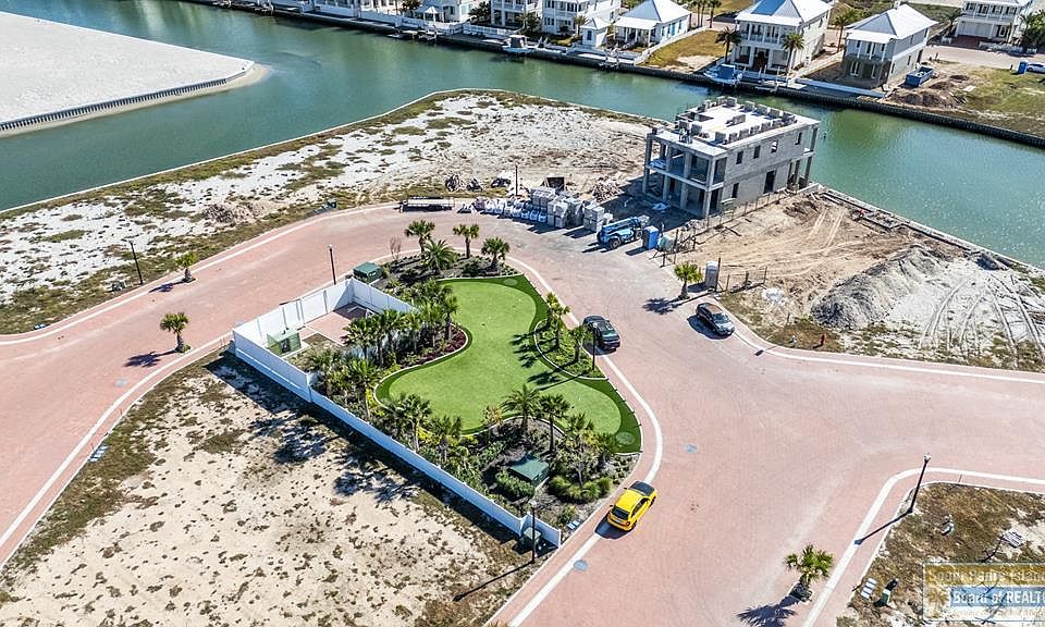 1st image of 8316 Island Cir