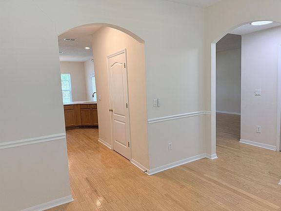 5th image of 214 17th St
