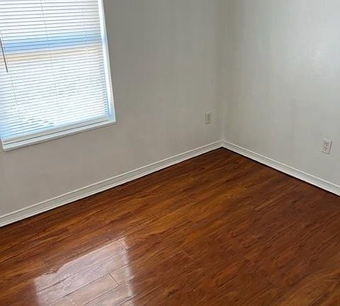 3rd image of 811 E Baker St APT A