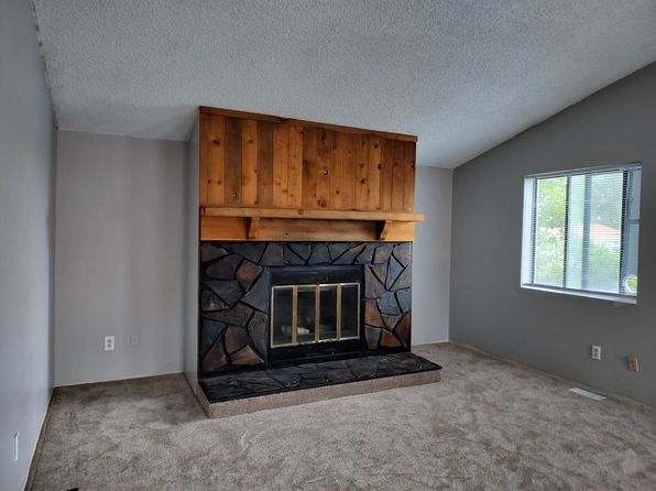 967 Lookout Dr