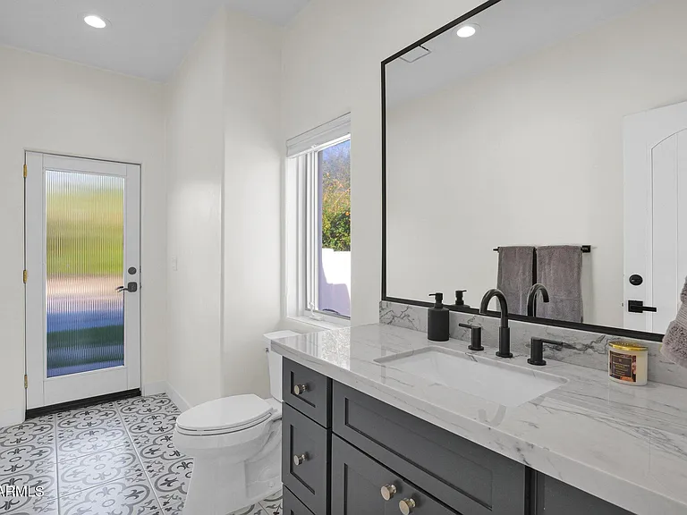 6834 E Belmont Cir — Photo 30