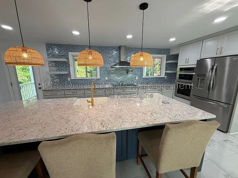 428 Ingleside Dr — Photo 8